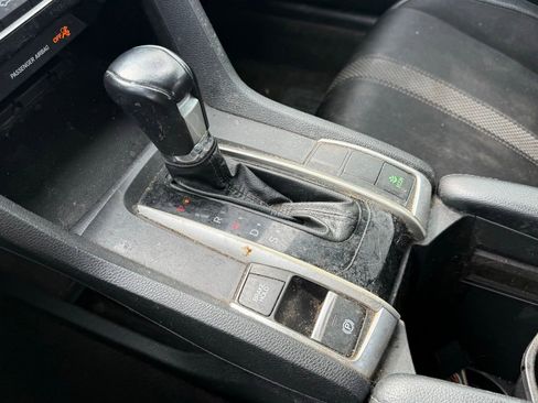 Used 2021 Honda Civic Sport image 16