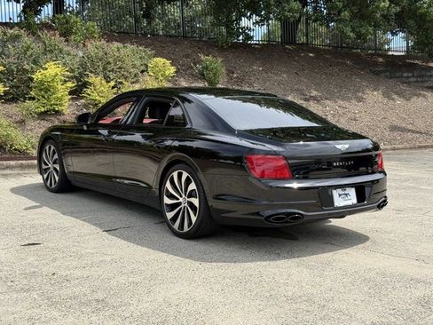 Used 2024 Bentley Flying Spur Azure image 3