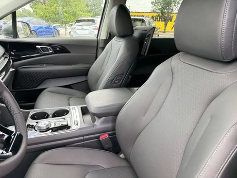 New 2026 Kia Carnival SX Prestige FWD image 18