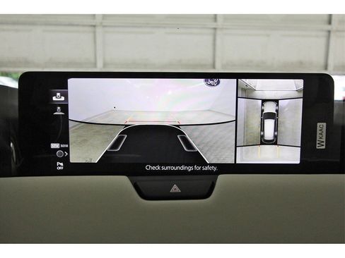 Used 2025 MAZDA CX-90 3.3 Turbo w/ Premium Plus Pkg image 25