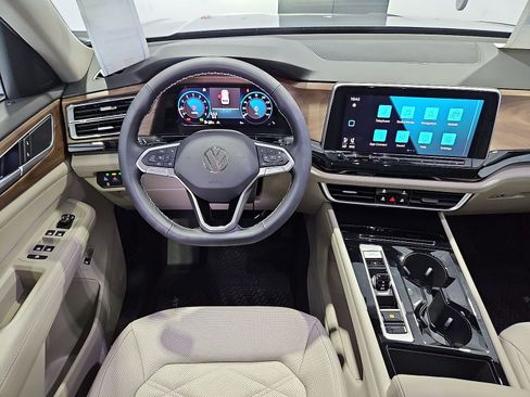 New 2026 Volkswagen Atlas SE FWD image 15