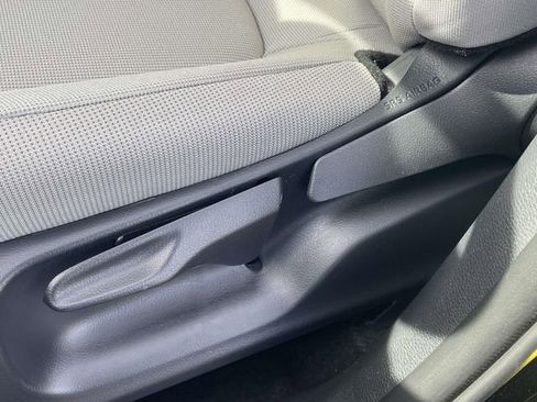 Used 2026 Toyota Corolla Cross L FWD image 13