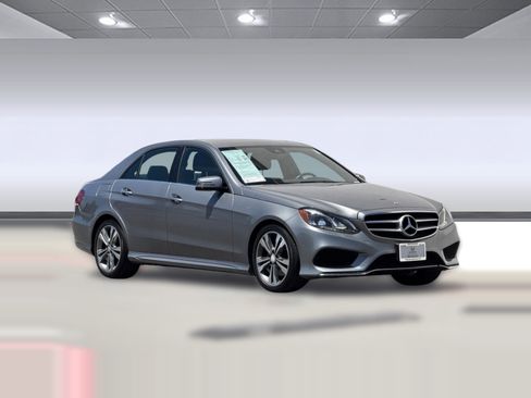 Used 2014 Mercedes-Benz E 350 4MATIC Sedan image 6