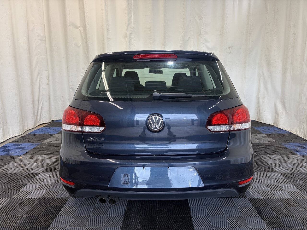 Used 2013 Volkswagen Golf 2-Door FWD image 6