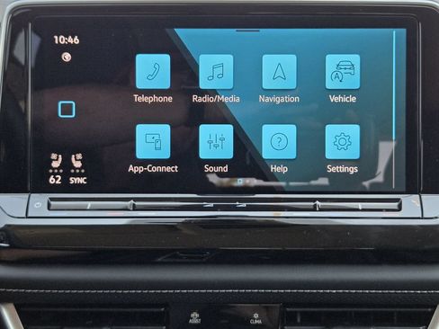 New 2026 Volkswagen Atlas SE FWD image 16