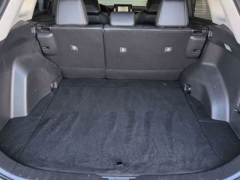 Used 2021 Toyota RAV4 XLE Premium image 36