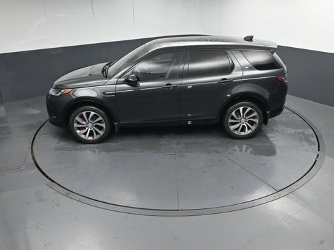 Certified 2025 Land Rover Discovery Sport Dynamic SE image 32