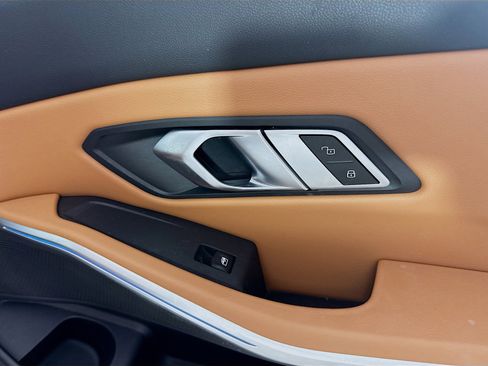 Used 2023 BMW 330e w/ Driving Assistance Package image 31