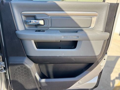 Used 2016 RAM 2500 SLT image 14