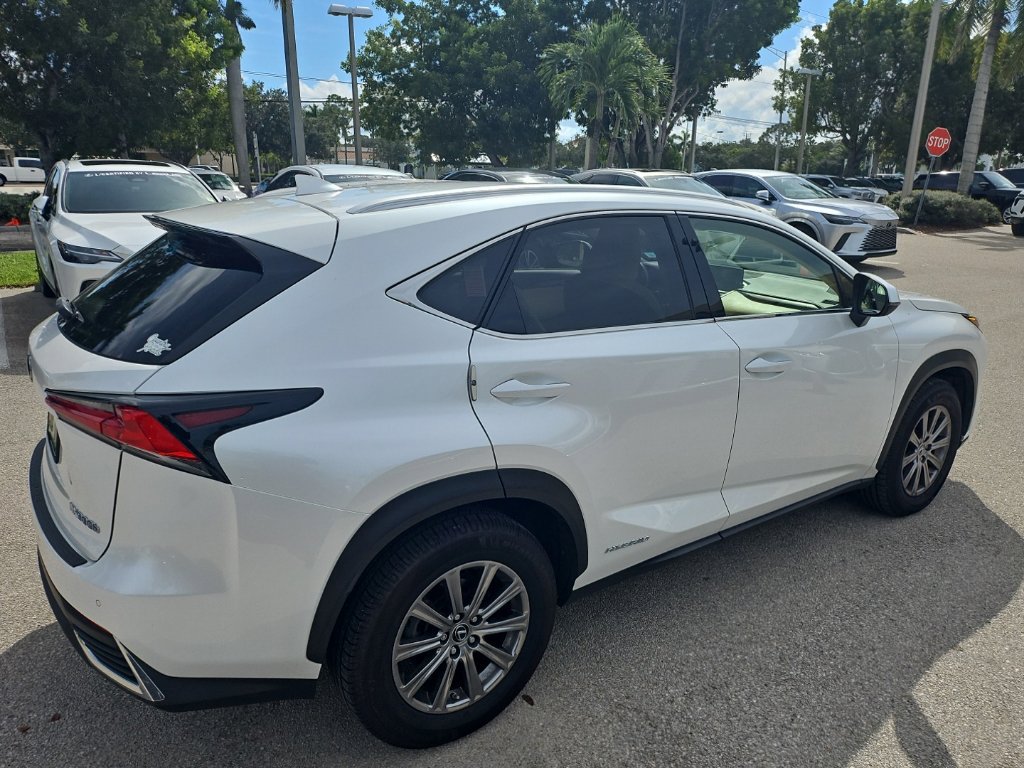 Used 2018 Lexus NX 300h AWD w/ Comfort Package image 5