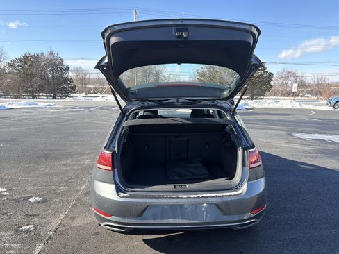 Used 2019 Volkswagen e-Golf SE w/ Driver Assistance Package image 31