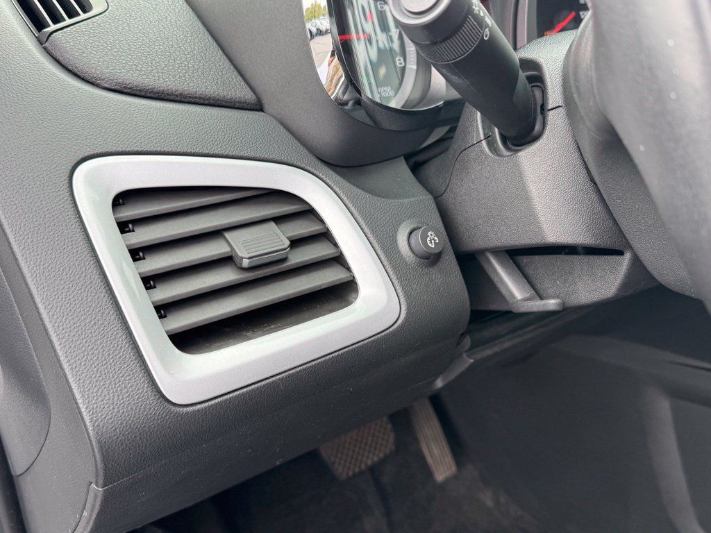 Used 2017 GMC Terrain SLT w/ Driver Alert Package I FWD image 35