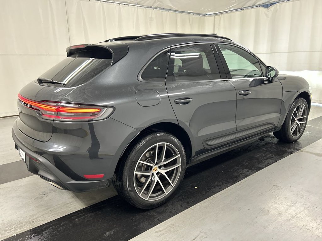 Certified 2026 Porsche Macan AWD/4WD image 2