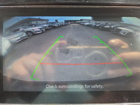 Used 2019 Mitsubishi Outlander SEL AWD/4WD image 16