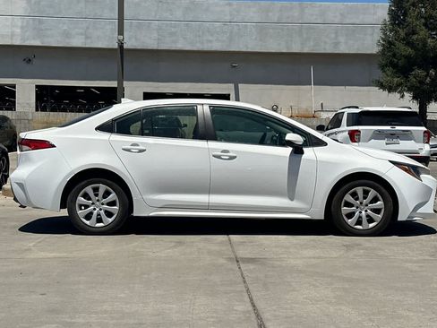 Used 2024 Toyota Corolla LE FWD image 9