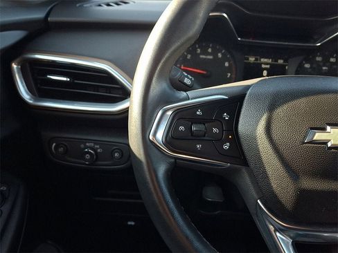 Certified 2023 Chevrolet TrailBlazer ACTIV w/ Convenience Package image 21