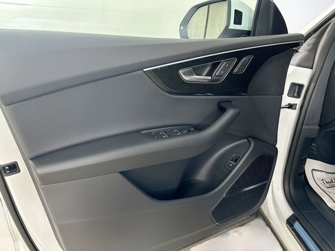 New 2026 Audi Q8 Premium AWD/4WD image 17