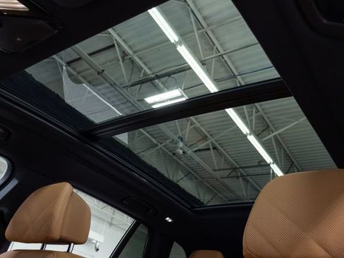 Certified 2025 BMW X5 xDrive40i w/ Climate Comfort Package AWD/4WD image 13