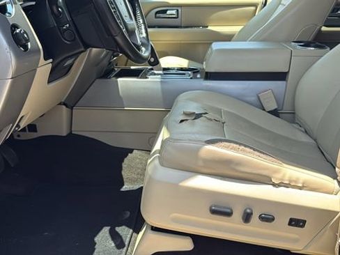 Used 2015 Ford Expedition Max Limited image 21