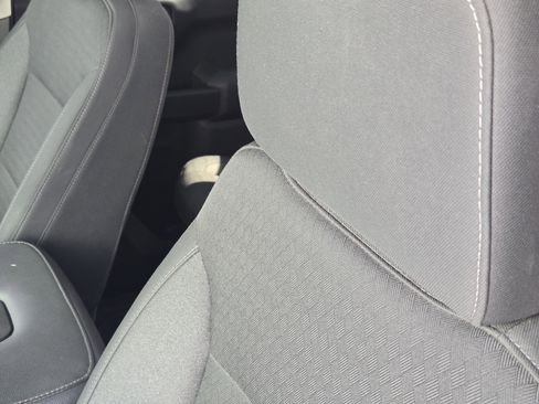 Used 2021 Chevrolet Silverado 1500 LT image 17