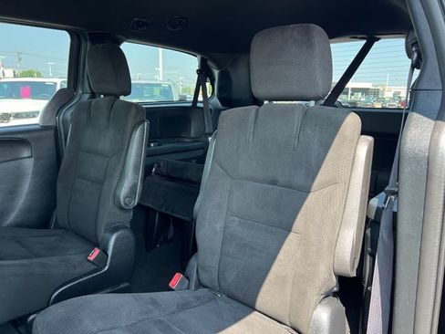 Used 2015 Dodge Grand Caravan SE w/ Quick Order Package 29E SE FWD image 24