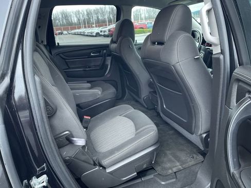 Used 2015 Chevrolet Traverse LT w/ Style and Technology Package image 25