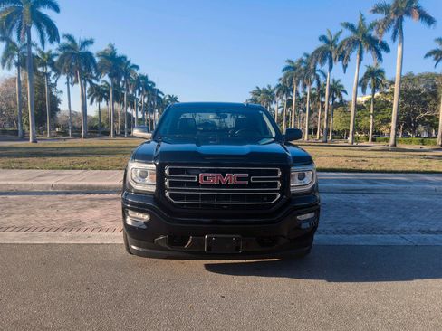 Used 2017 GMC Sierra 1500 SLE w/ SLE Value Package AWD/4WD image 3