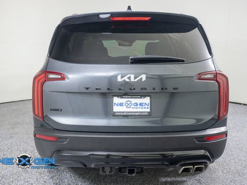 Used 2022 Kia Telluride SX w/ SX Prestige Package AWD/4WD image 6