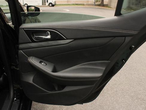 Used 2019 Nissan Maxima 3.5 SV w/ Floor Mat Group FWD image 22