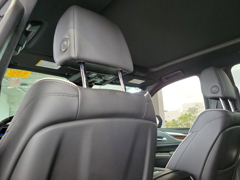 Used 2022 Cadillac Escalade ESV Premium Luxury w/ Performance Package image 10