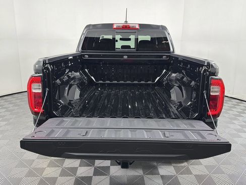New 2026 GMC Canyon Elevation w/ Convenience Package image 16