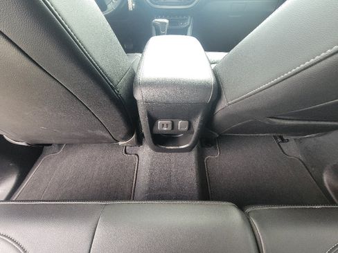 Used 2019 Chevrolet Colorado ZR2 w/ ZR2 Midnight Special Edition AWD/4WD image 28