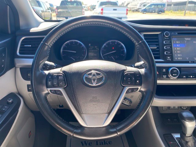 Used 2018 Toyota Highlander Limited w/ Protection Package #3 AWD/4WD image 26