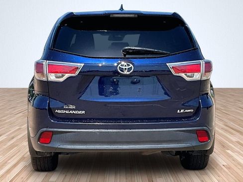 Used 2015 Toyota Highlander Plus AWD/4WD image 4