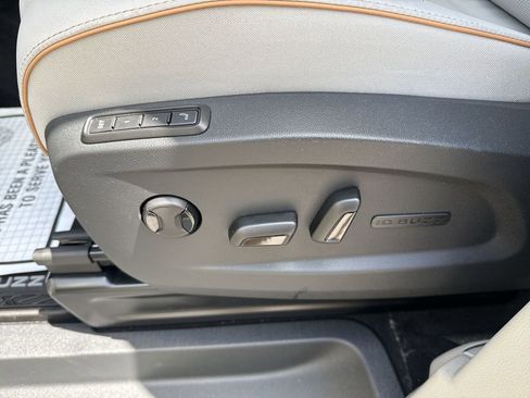 New 2025 Volkswagen ID. Buzz 1st Edition image 9