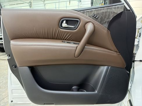 Used 2023 Nissan Armada Platinum w/ Captain's Chairs Package image 40