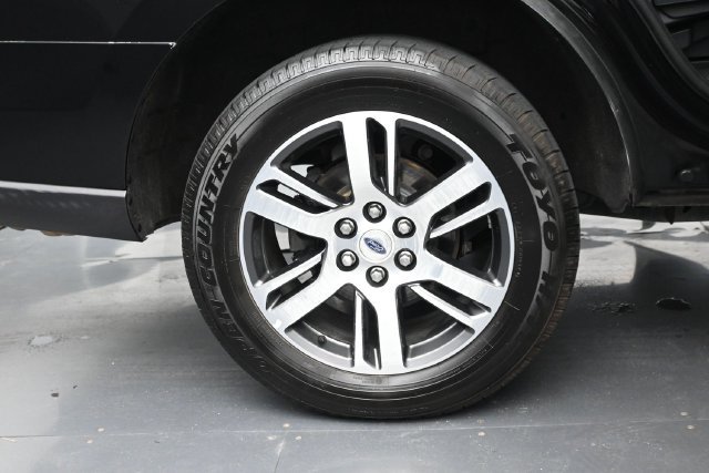 Used 2023 Ford Expedition Limited AWD/4WD image 40
