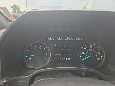 Used 2020 Ford F150 XLT w/ Equipment Group 302A Luxury AWD/4WD image 18