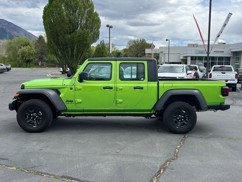 Used 2025 Jeep Gladiator Sport AWD/4WD image 10