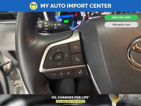 Used 2022 Toyota Highlander Limited image 16