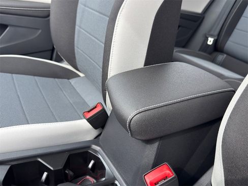 New 2026 Volkswagen Taos S image 20