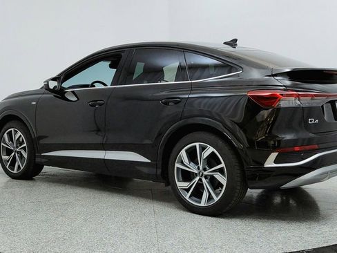 Used 2024 Audi Q4 e-tron Premium w/ Convenience Package image 3