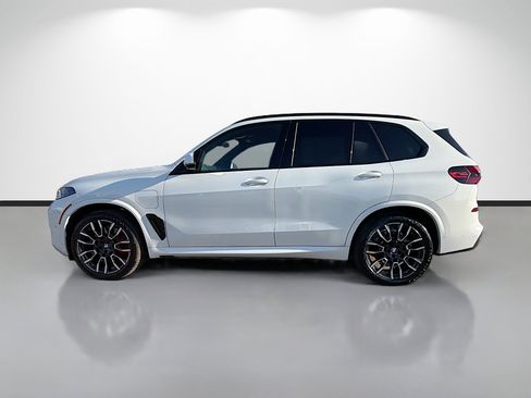 New 2026 BMW X5 xDrive50e image 6