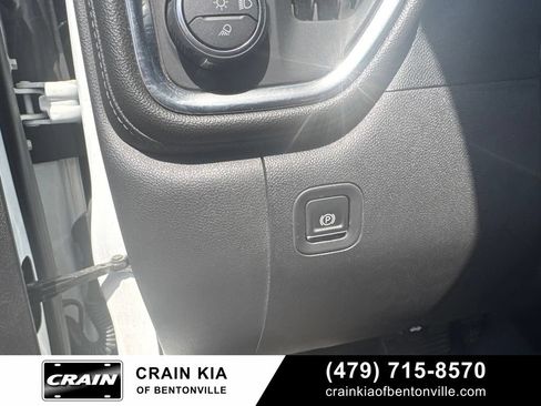 Used 2020 Chevrolet Silverado 1500 LT Trail Boss AWD/4WD image 16