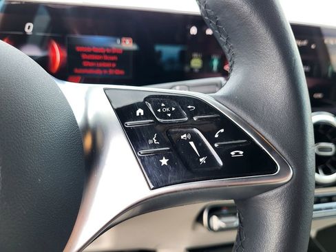 Used 2025 Mercedes-Benz GLA 250 4MATIC image 28