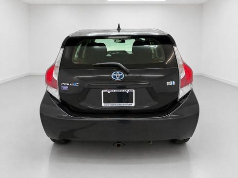 Used 2016 Toyota Prius C Two FWD image 4