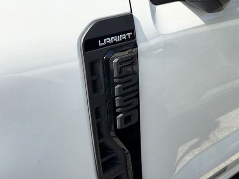 Used 2024 Ford F250 Lariat w/ Lariat Ultimate Package AWD/4WD image 7