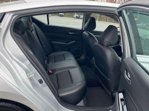 Certified 2024 Nissan Altima 2.5 SR image 31