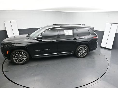 Used 2023 Jeep Grand Cherokee L Summit AWD/4WD image 18