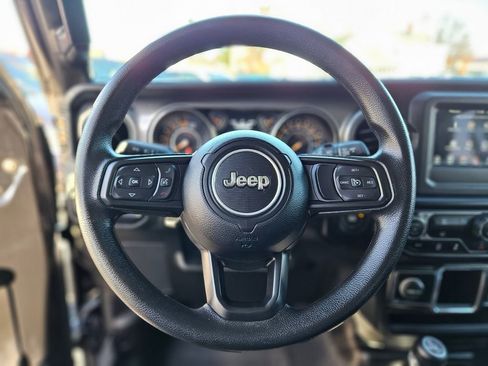 Used 2022 Jeep Wrangler Unlimited Sport image 22